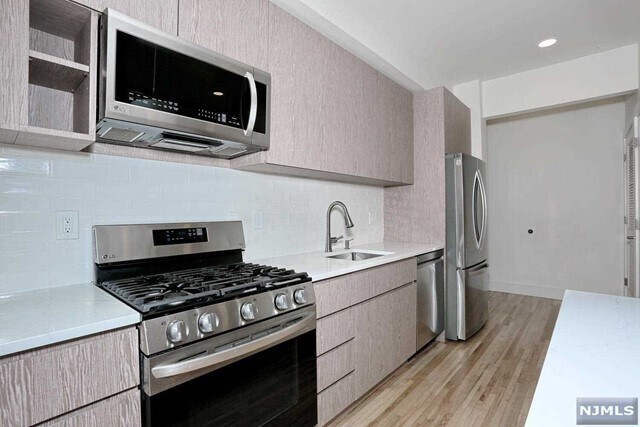 Foto del edificio - 37 N Dean St