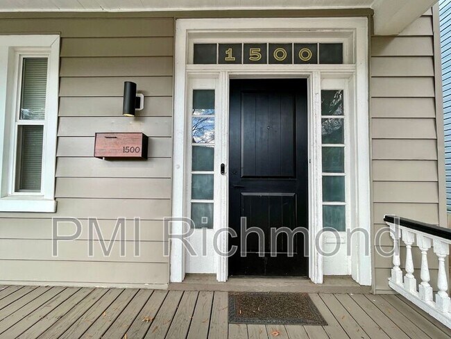 Foto del edificio - 1500 Oakwood Ave