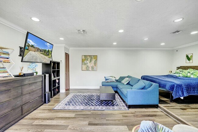 Foto del edificio - 714 NW 7th St