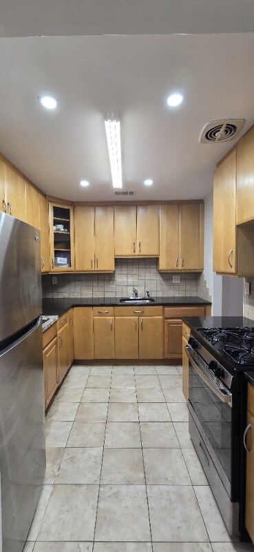 Foto del edificio - 333 Kennedy Dr