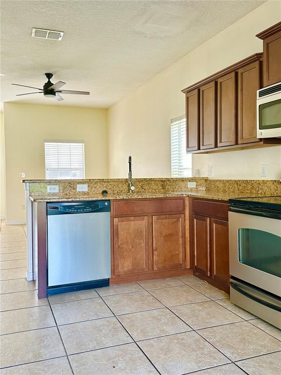 Building Photo - 20427 Needletree Dr
