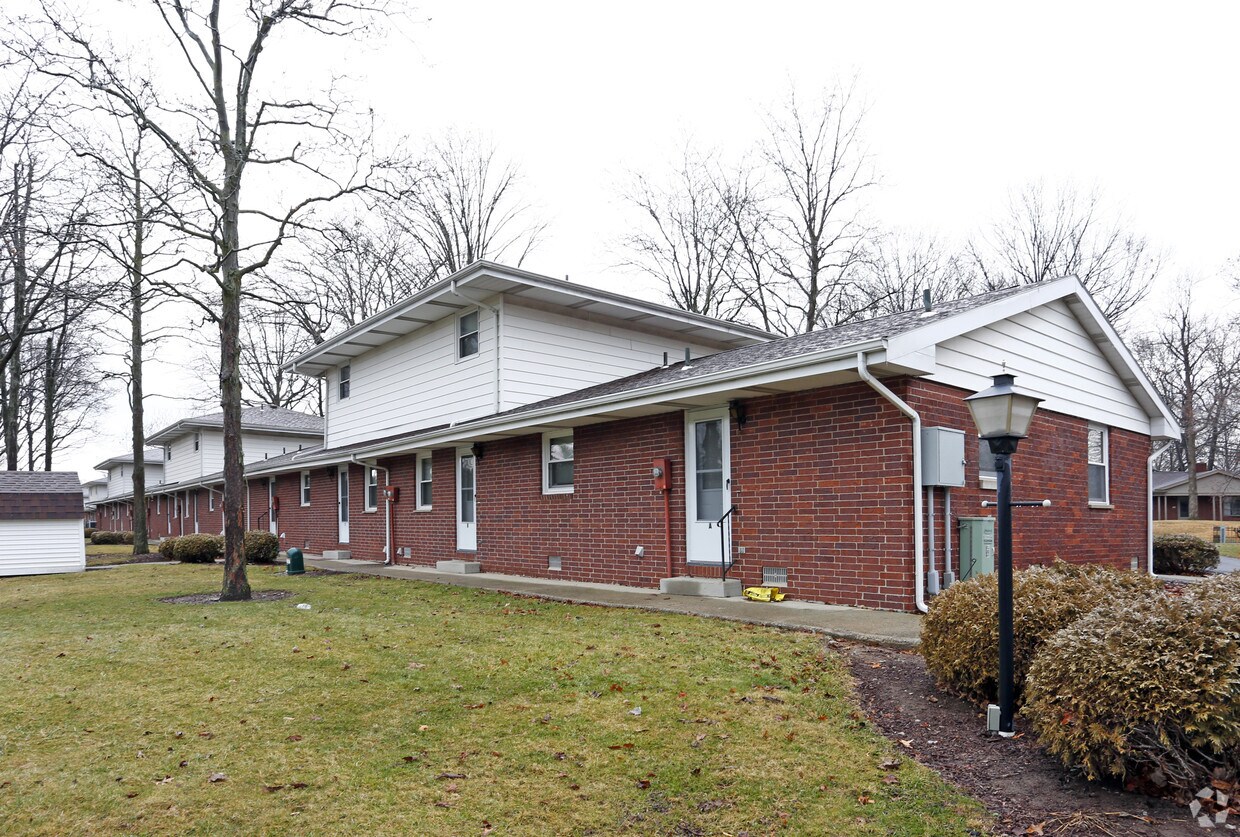 Building Photo - 1805 Hilton Ave