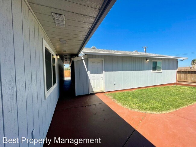 Building Photo - 3 br, 2 bath House - 71 Broadway Ln