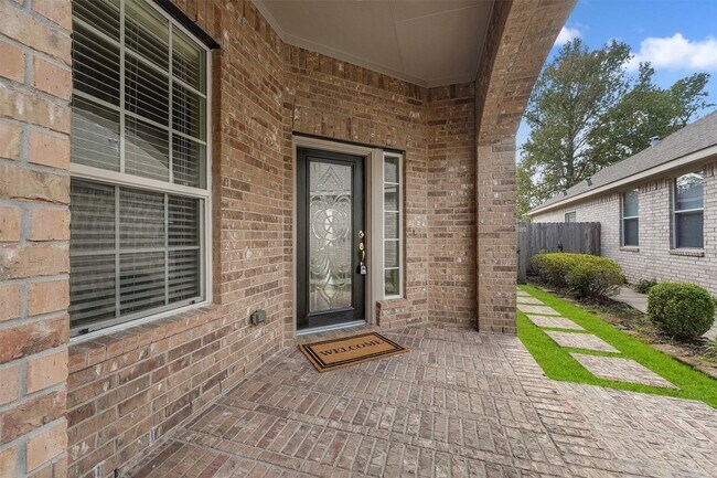 Foto del edificio - 20281 Southwood Oaks Dr