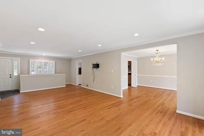 Foto del edificio - 2741 S Grove St