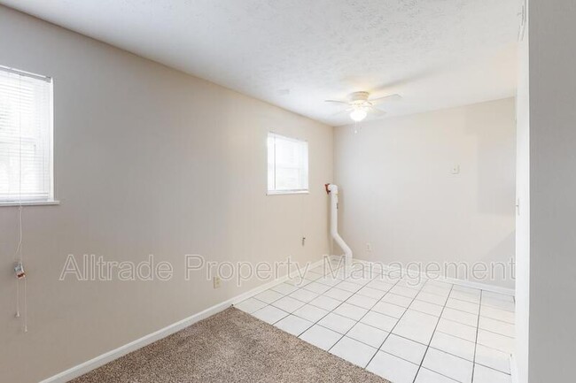 Building Photo - 4701 Sebree Ln