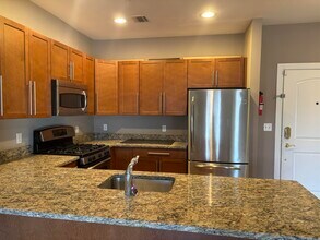 Building Photo - 1210 Windsor Park Ct