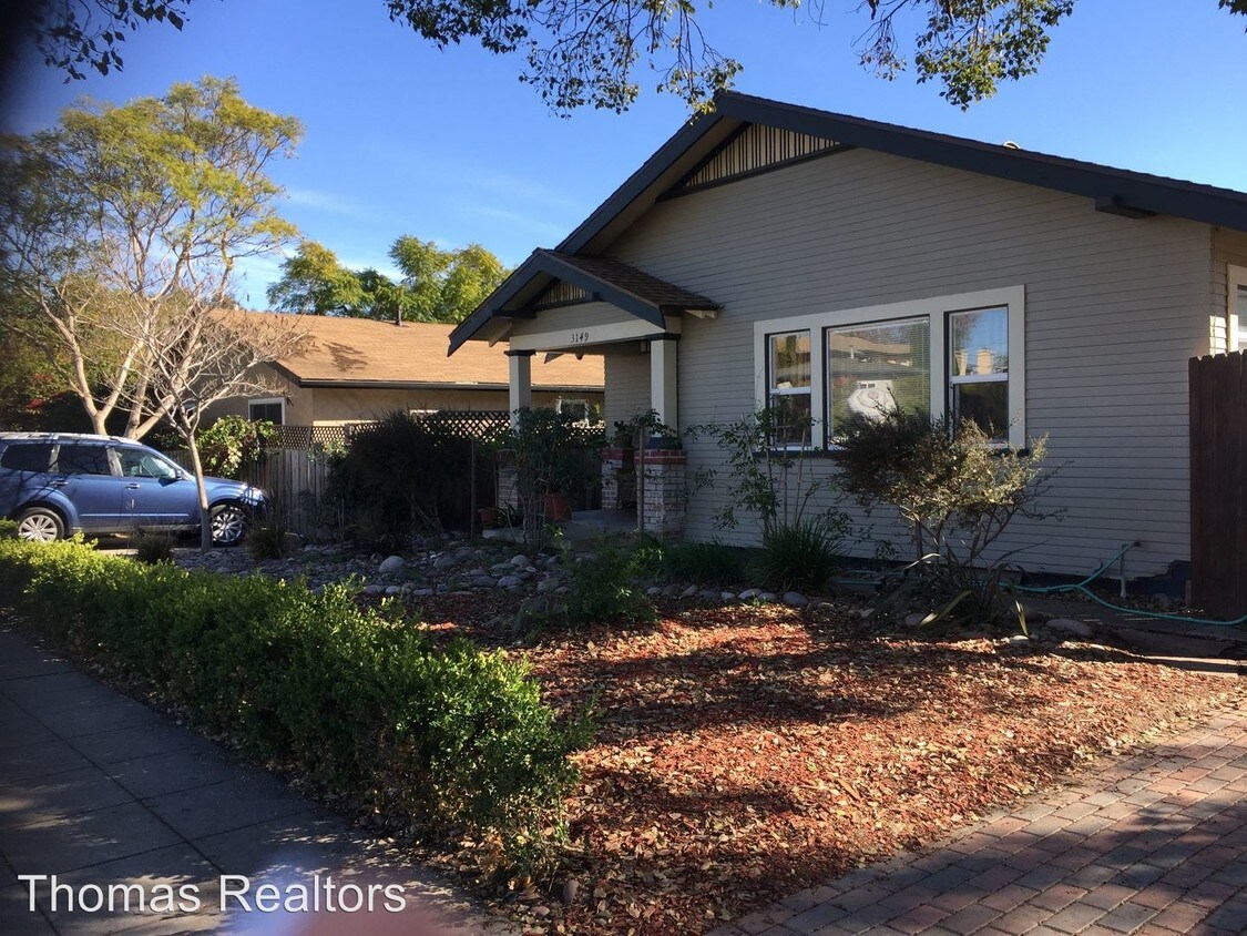 Foto principal - 3149 Juniper St
