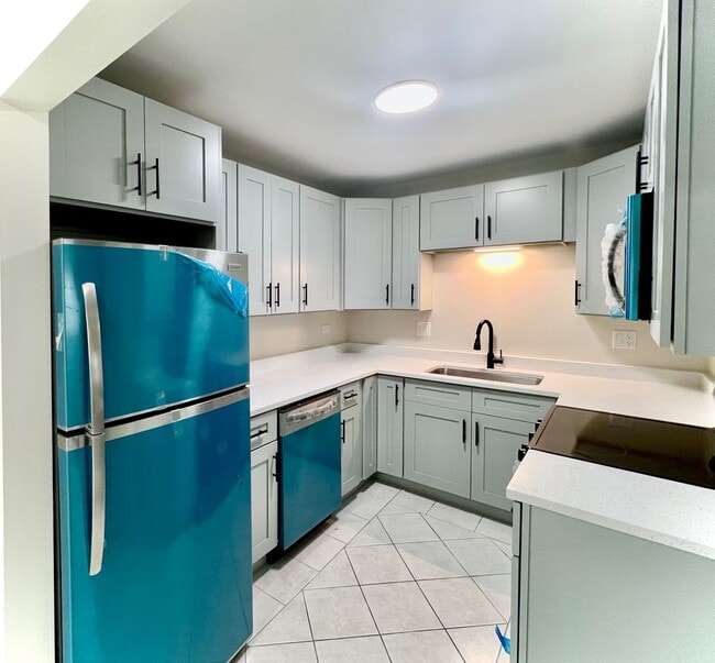 Foto del edificio - NEWLY Remodeled Forest Park 2 Bed / 1 Bath...
