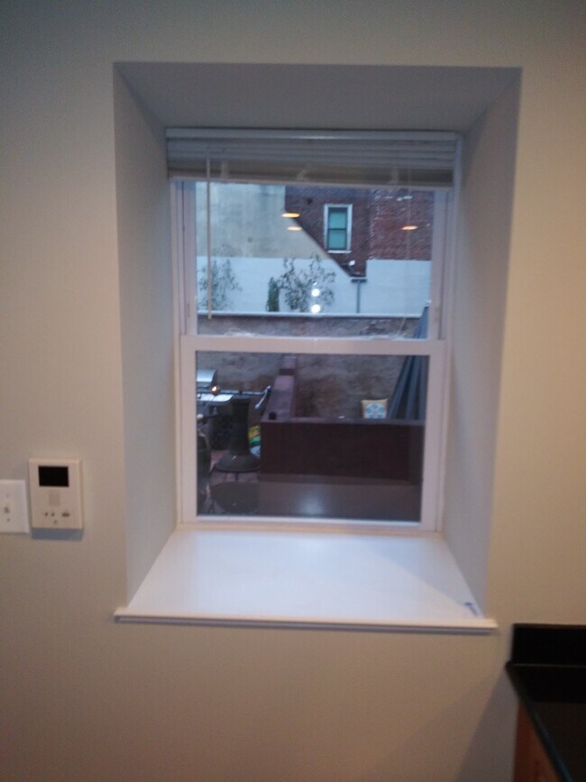 Foto del edificio - 733 Carpenter St