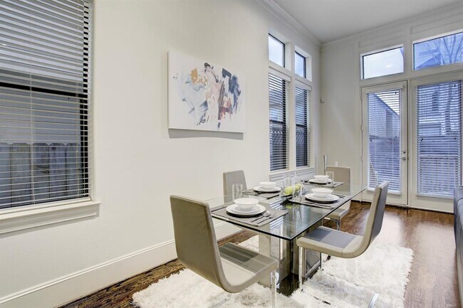 Foto del edificio - 5506 Darling St