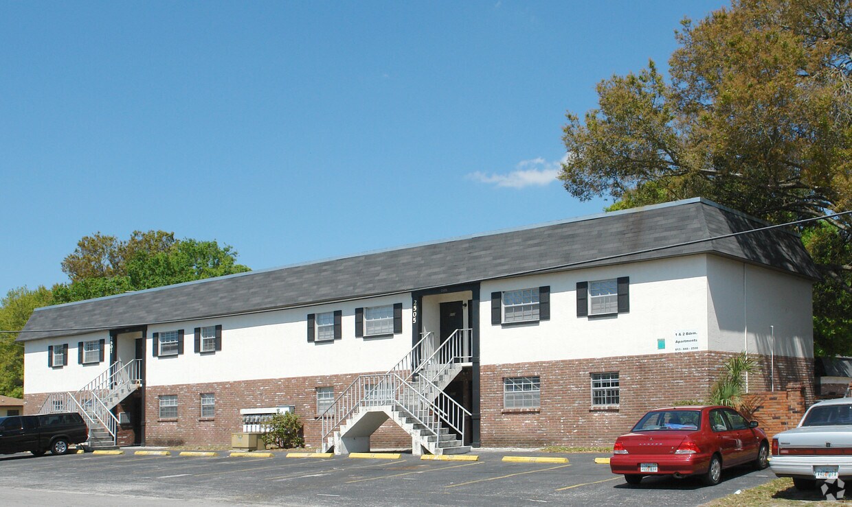 4805 N Melton Ave, Tampa, FL 33614 Apartments in Tampa, FL