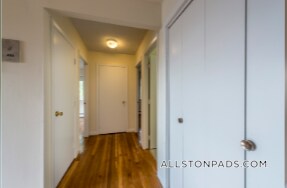 Foto del edificio - 75 Gardner St