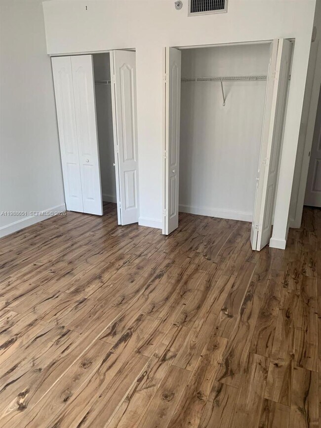 Building Photo - 100 N Federal Hwy