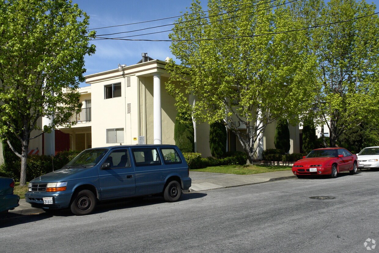 1442 Gordon Apartments Apartments in Redwood City, CA