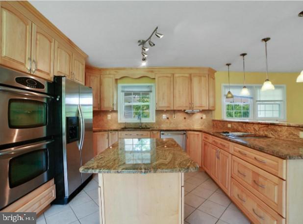 Building Photo - 13505 Ivy Way