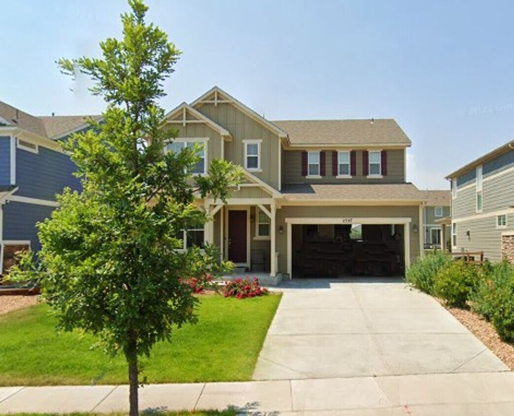 Primary Photo - Gorgeous 3 Bed 3 1/2 Bath House in Ketcher...
