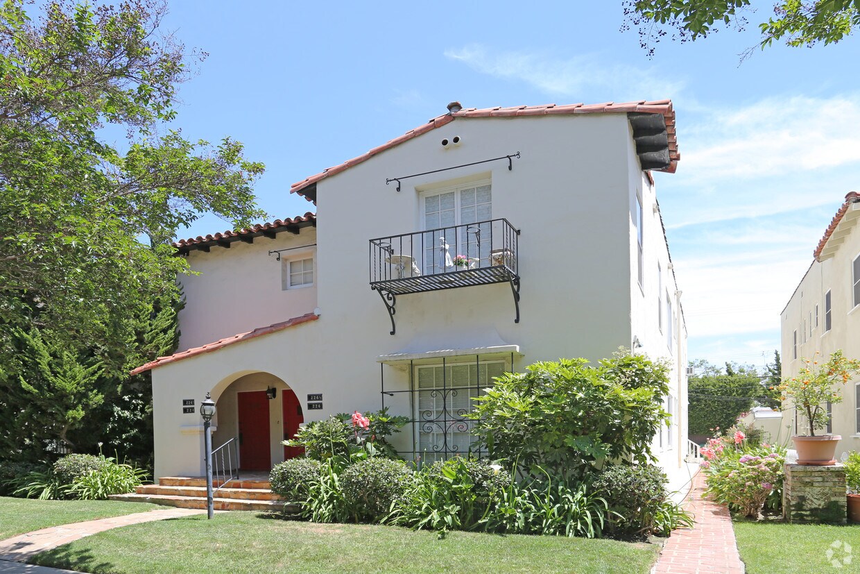 Primary Photo - 224-226 1/2 S Spalding Dr
