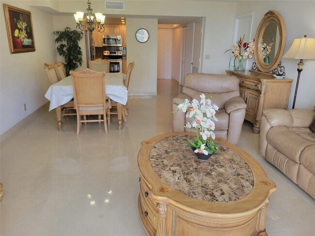 Foto del edificio - 2401 S Ocean Dr