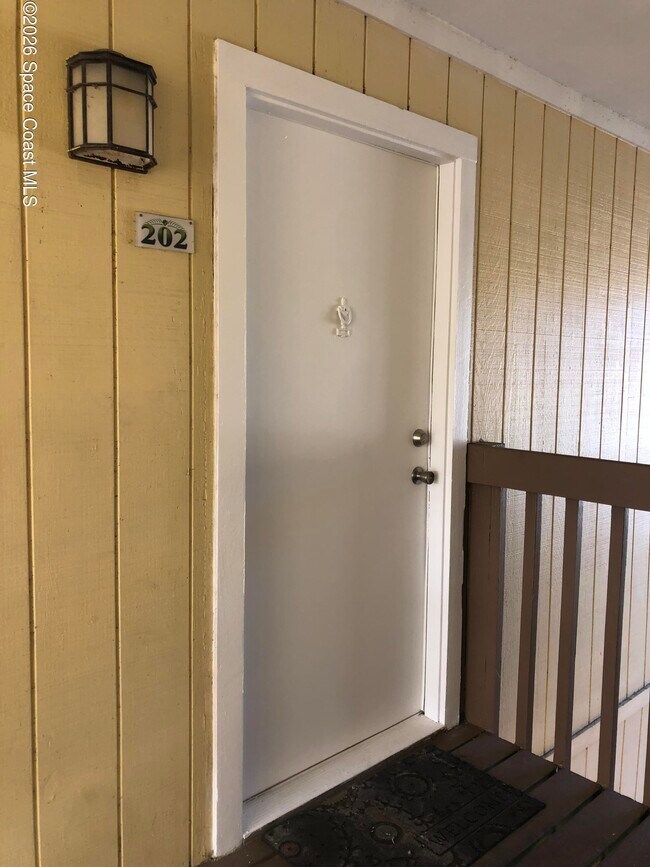 Foto del edificio - 2130 Forest Knoll Dr NE