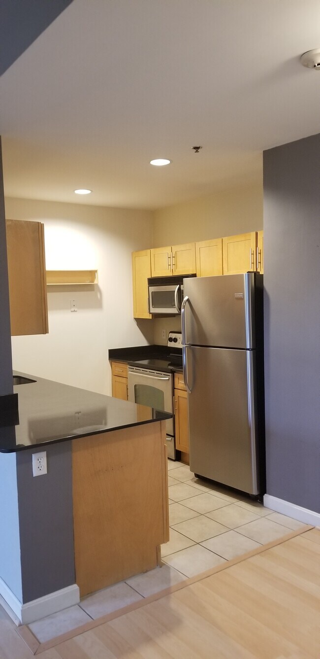 Kitchen Newer - 52 Lawrence Dr