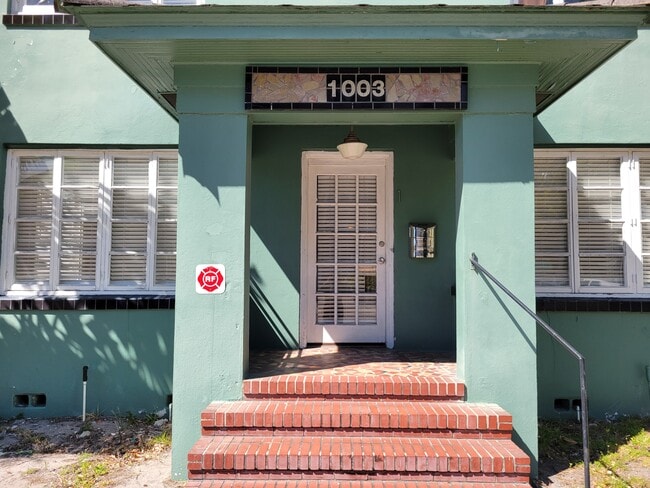 Exterior - Pacific