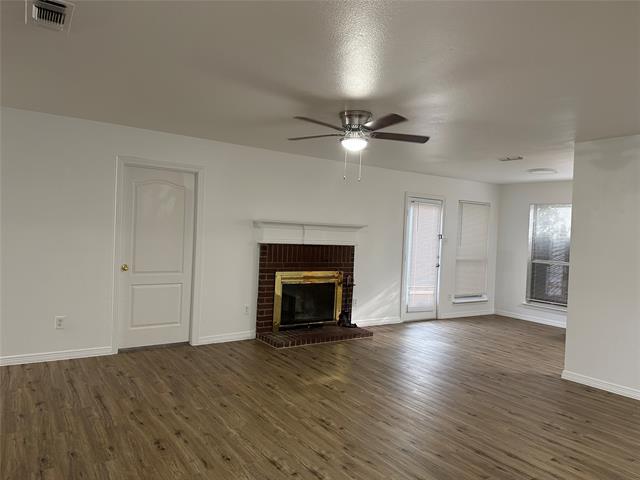 Foto del edificio - 2559 Friendway Ln