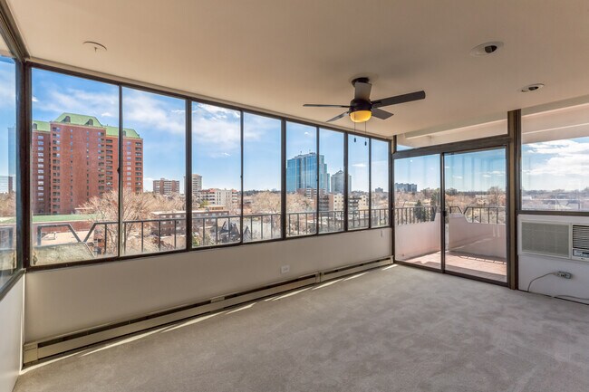 Foto del edificio - 130 N Pearl St