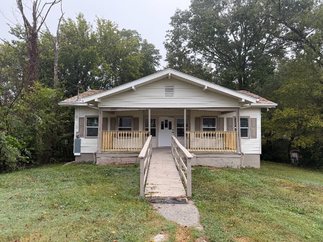 Photo - 4402 Immanuel St SW House