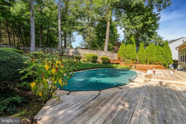 Building Photo - 5006 Mignonette Ct