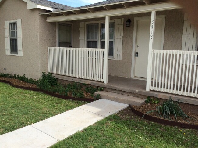 Foto del edificio - PRE-LEASING For August 1st! Tech Terrace S...