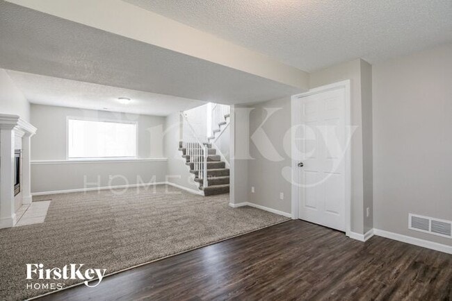 Building Photo - 16411 Slater Ave