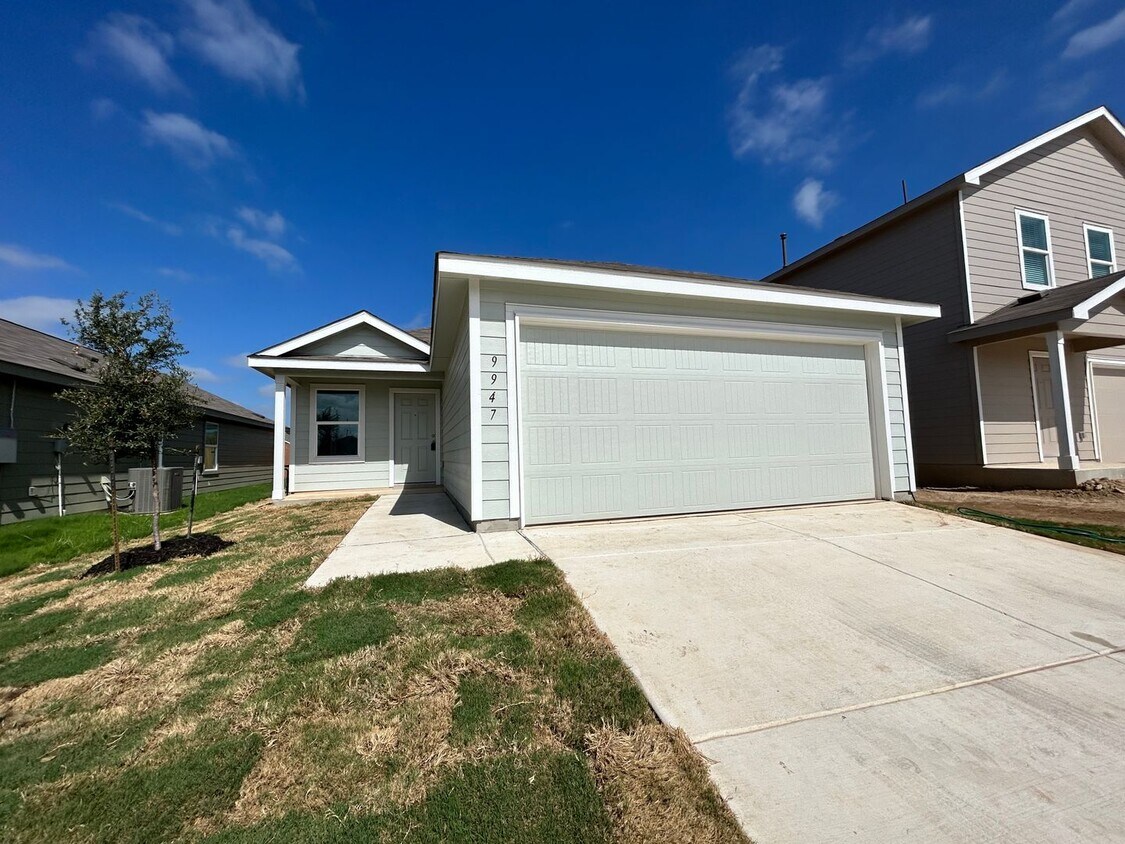 Primary Photo - MUST SEE! 3 Bedroom / 2 Bath Home Near ALA...