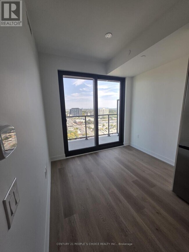 Building Photo - 3009 Novar Rd