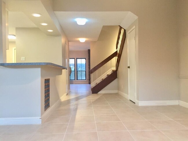 Foto del edificio - 8353 Wednesbury Ln