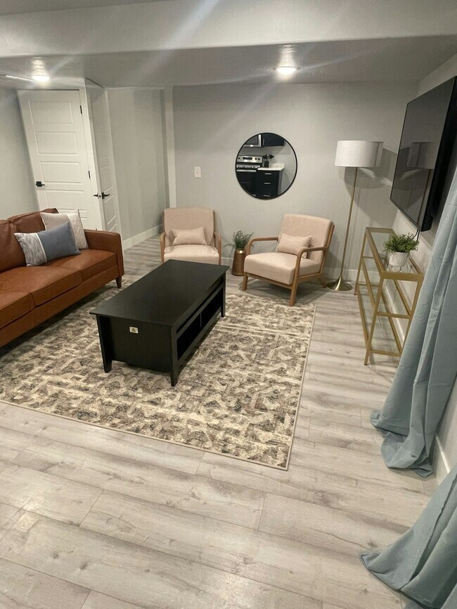 Foto del edificio - 201 N 20 W