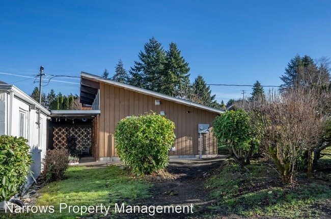 Building Photo - 1 br, 1 bath House - 8432 #B S 18th street