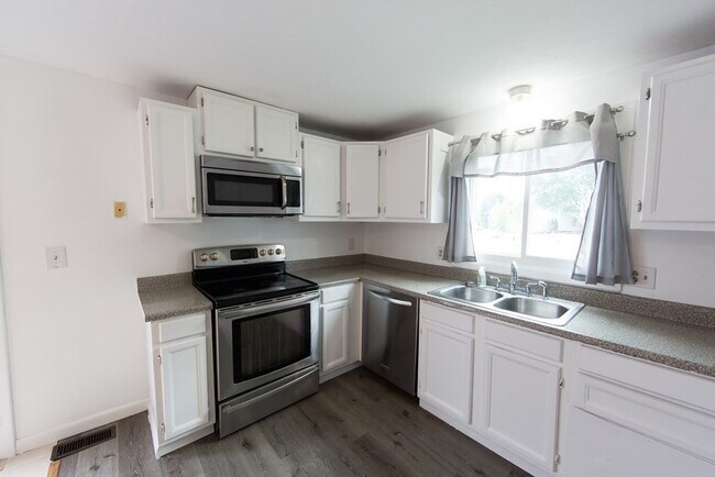 Foto del edificio - 25 Catalpa Cir