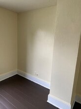 Building Photo - 334 Woods Ave