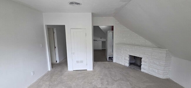 Photo - 227 East Kensington Ave, #1 House
