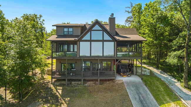 Building Photo - 8760 Stuckey Ln