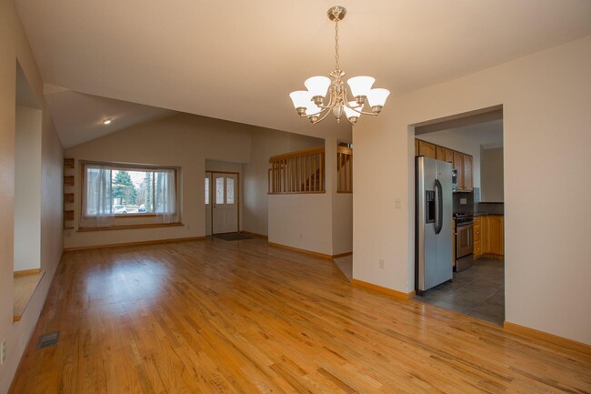 Building Photo - Beautiful 3 Bedroom Home in Fort Collins