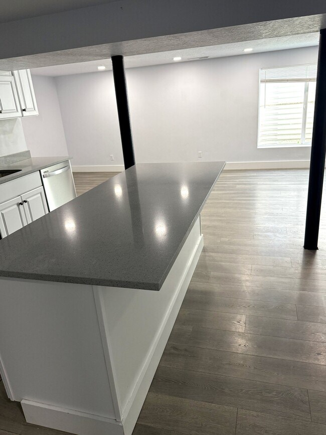 Foto del edificio - 3881 Ridgeview Way