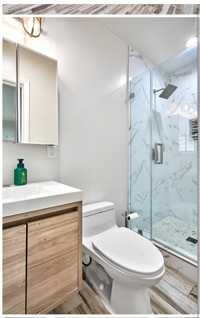 Building Photo - 2054 Fremont Ave