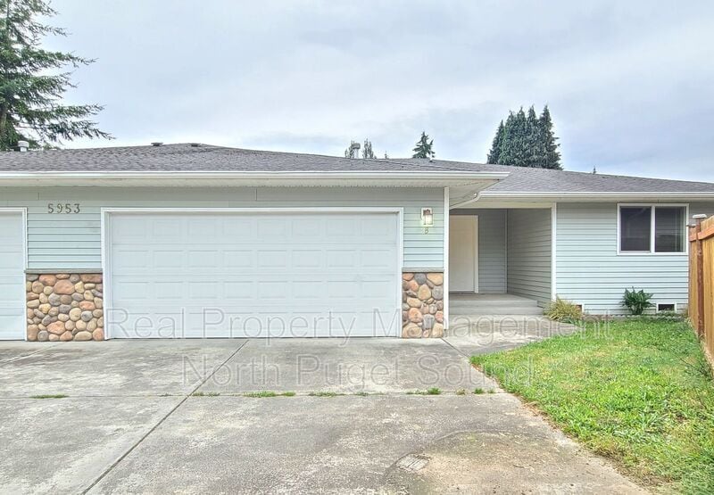 Foto principal - 5953 Grove St