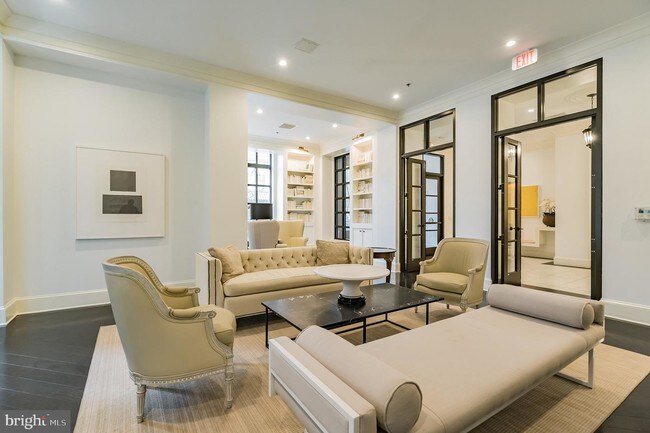 Foto del edificio - 1011 M St NW