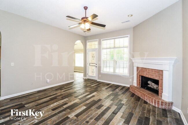 Building Photo - 1615 Farkleberry Dr