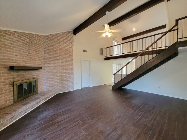 Building Photo - 1210 New Tree Ln