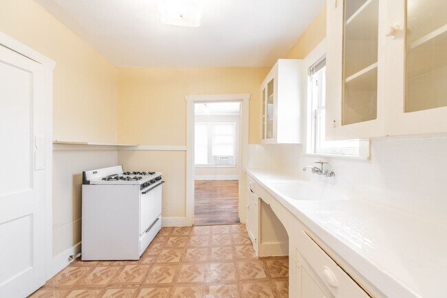 Foto del edificio - 631 E Ashby Pl