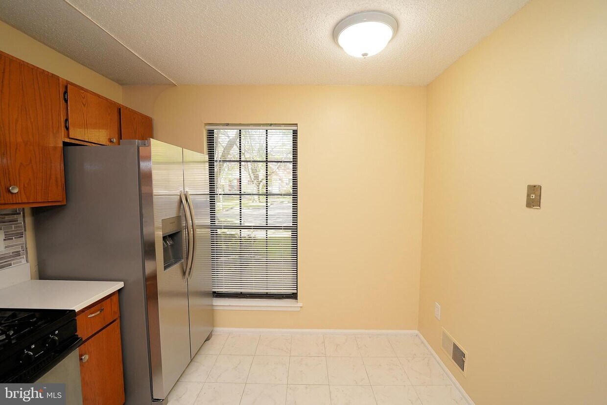 6 Wosniak Ct, Trenton, NJ 08648 Townhome Rentals in Trenton NJ